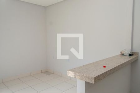 Sala/Cozinha de casa para alugar com 1 quarto, 70m² em Jardim Balneário Meia Ponte, Goiânia