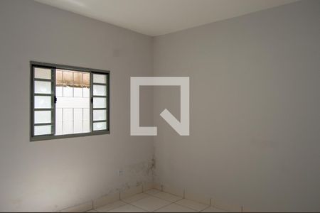 Quarto de casa para alugar com 1 quarto, 70m² em Jardim Balneário Meia Ponte, Goiânia