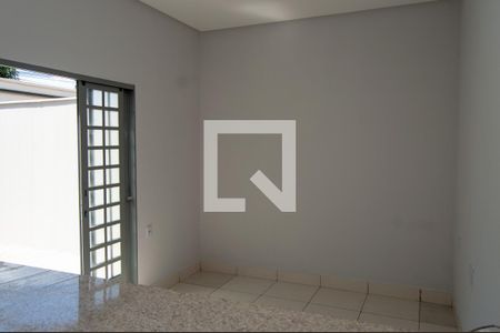 Sala/Cozinha de casa para alugar com 1 quarto, 70m² em Jardim Balneário Meia Ponte, Goiânia