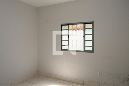 Quarto de casa para alugar com 1 quarto, 70m² em Jardim Balneário Meia Ponte, Goiânia