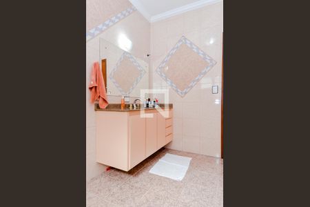 Casa à venda com 261m², 3 quartos e 8 vagasBanheiro Social