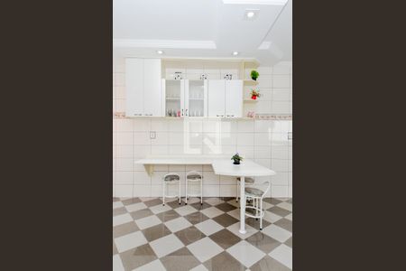 Casa à venda com 261m², 3 quartos e 8 vagasCozinha