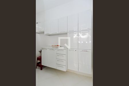 Casa à venda com 261m², 3 quartos e 8 vagasDespensa 