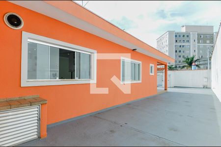 Casa à venda com 261m², 3 quartos e 8 vagasCorredor Lateral 