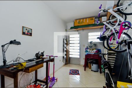 Casa à venda com 261m², 3 quartos e 8 vagasQuarto de Serviço