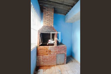 Casa à venda com 200m², 2 quartos e 2 vagas Casa à venda com 200m², 2 quartos e 2 vagasÁrea de Serviço