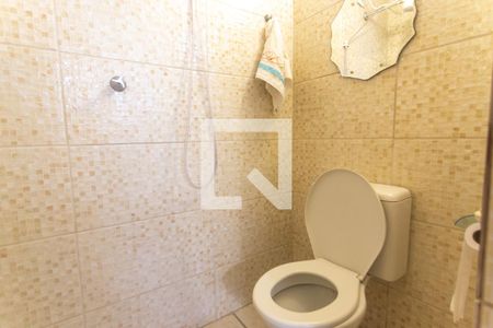 Casa à venda com 127m², 2 quartos e 1 vaga Casa à venda com 127m², 2 quartos e 1 vagaBanheiro de serviço