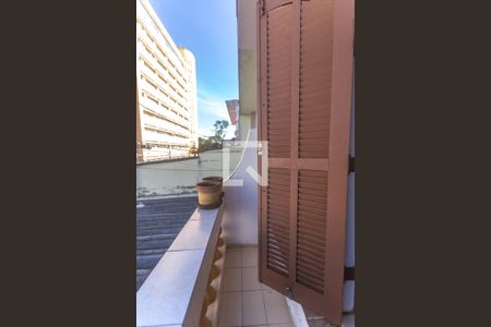 Casa à venda com 127m², 2 quartos e 1 vaga Casa à venda com 127m², 2 quartos e 1 vagaVaranda quarto 2