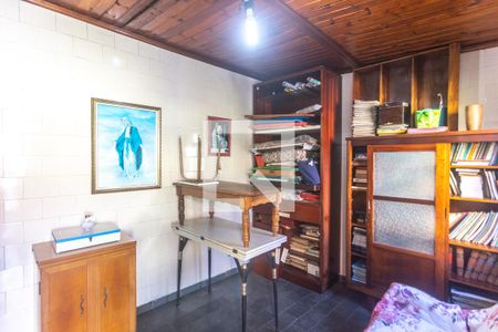 Casa à venda com 127m², 2 quartos e 1 vaga Casa à venda com 127m², 2 quartos e 1 vagaOffice