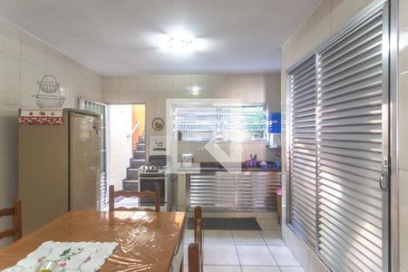 Casa à venda com 127m², 2 quartos e 1 vaga Casa à venda com 127m², 2 quartos e 1 vagaCozinha