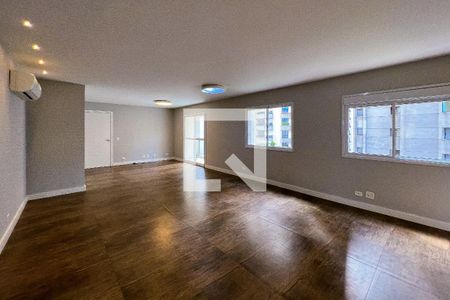 Sala de apartamento para alugar com 3 quartos, 143m² em Vila Uberabinha, São Paulo