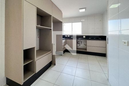 Apartamento para alugar com 143m², 3 quartos e 2 vagasCozinha