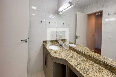 Apartamento para alugar com 143m², 3 quartos e 2 vagasBanheiro da Suíte 2