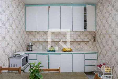 Casa à venda com 176m², 3 quartos e 3 vagasCozinha