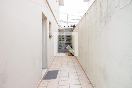 Casa à venda com 176m², 3 quartos e 3 vagasCorredor Externo