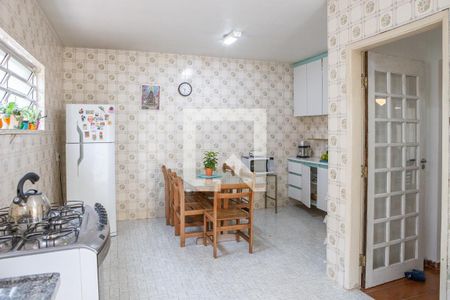 Casa à venda com 176m², 3 quartos e 3 vagasCozinha