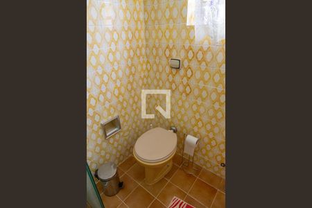 Casa à venda com 176m², 3 quartos e 3 vagasBanheiro Social