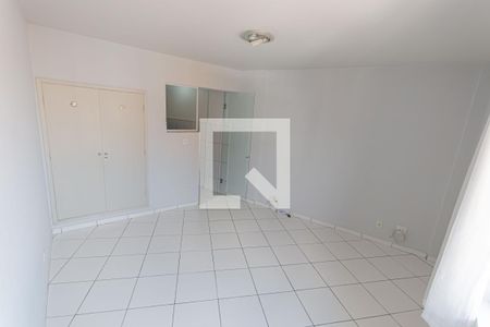 Sala de kitnet/studio à venda com 1 quarto, 36m² em Centro, Campinas