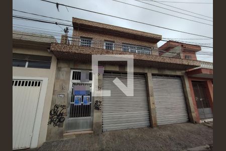 Casa à venda com 240m², 3 quartos e 2 vagasFachada