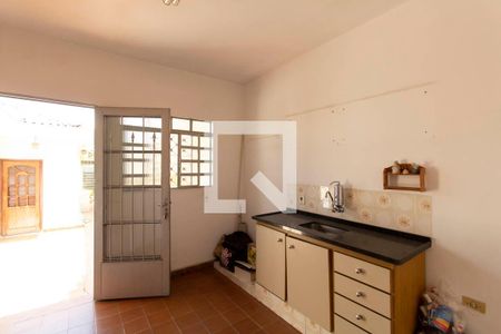 Casa à venda com 240m², 3 quartos e 2 vagasEdícula 