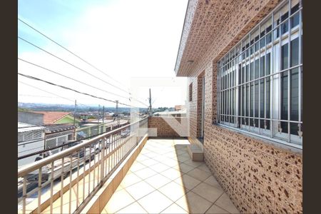 Casa à venda com 240m², 3 quartos e 2 vagasSacada Sala 