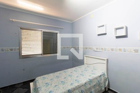 Casa à venda com 240m², 3 quartos e 2 vagasQuarto 2