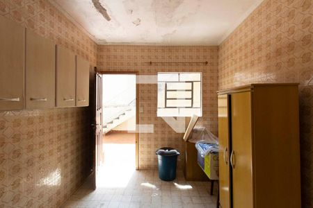 Casa à venda com 240m², 3 quartos e 2 vagasÁrea de Serviço