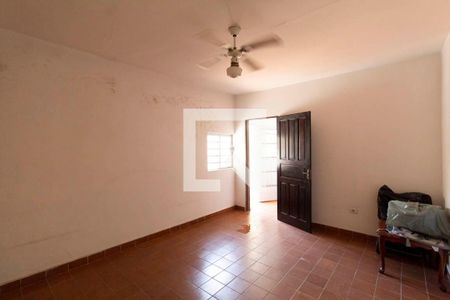 Casa à venda com 240m², 3 quartos e 2 vagasEdícula 