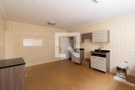 Casa à venda com 240m², 3 quartos e 2 vagasCozinha 