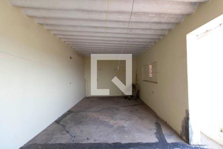 Casa à venda com 240m², 3 quartos e 2 vagasTerraço