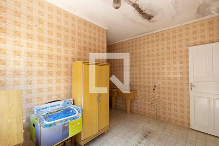 Casa à venda com 240m², 3 quartos e 2 vagasÁrea de Serviço