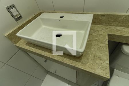 Apartamento para alugar com 49m², 2 quartos e 1 vaga Apartamento para alugar com 49m², 2 quartos e 1 vagaBanheiro