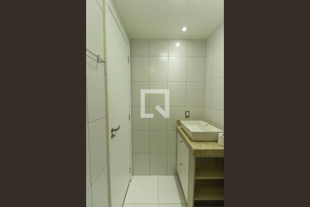 Apartamento para alugar com 49m², 2 quartos e 1 vaga Apartamento para alugar com 49m², 2 quartos e 1 vagaBanheiro