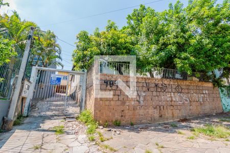 Casa à venda com 88m², 2 quartos e 2 vagasFachada