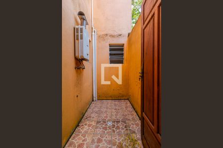 Quarto 1 - poço de luz de casa à venda com 2 quartos, 88m² em Vila Nova, Porto Alegre