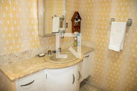 Casa à venda com 444m², 5 quartos e 8 vagasBanheiro 3