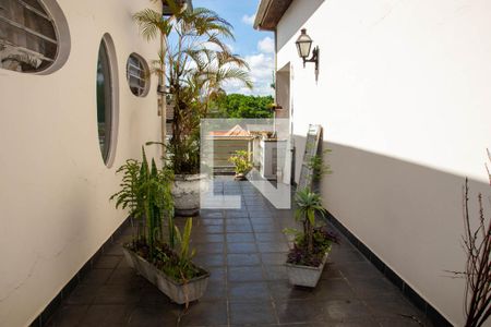 Casa à venda com 444m², 5 quartos e 8 vagasVaranda