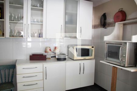 Casa à venda com 444m², 5 quartos e 8 vagasSalão