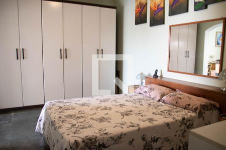 Casa à venda com 444m², 5 quartos e 8 vagasQuarto 4