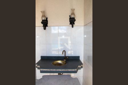 Casa à venda com 444m², 5 quartos e 8 vagasBanheiro de serviço