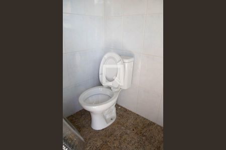 Casa à venda com 444m², 5 quartos e 8 vagasBanheiro de serviço