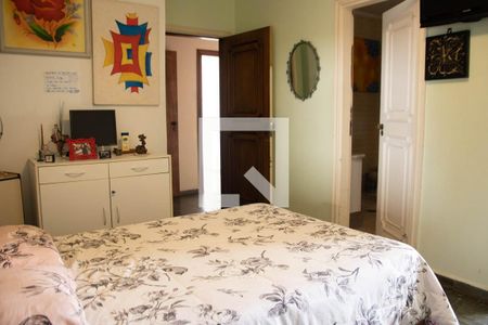 Casa à venda com 444m², 5 quartos e 8 vagasQuarto 4