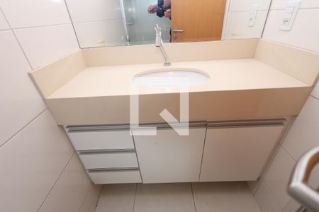 Banheiro da Suíte de apartamento para alugar com 3 quartos, 110m² em Setor Bueno, Goiânia