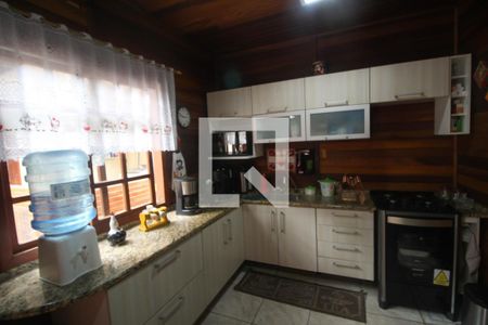 Casa à venda com 200m², 2 quartos e 2 vagasCozinha