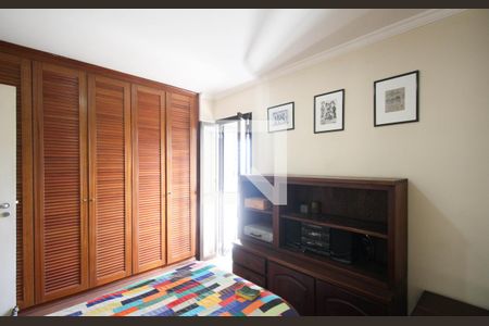Apartamento à venda com 100m², 3 quartos e 2 vagas Apartamento à venda com 100m², 3 quartos e 2 vagasSuíte