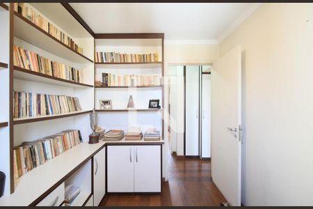 Apartamento à venda com 100m², 3 quartos e 2 vagas Apartamento à venda com 100m², 3 quartos e 2 vagasQuarto 2