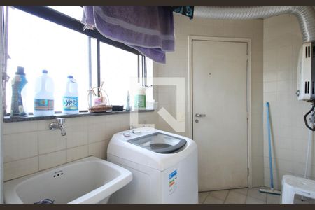 Apartamento à venda com 100m², 3 quartos e 2 vagas Apartamento à venda com 100m², 3 quartos e 2 vagasÁrea de Serviço