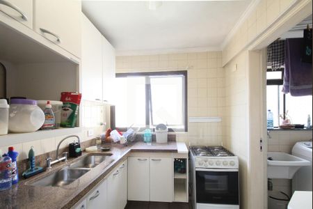 Apartamento à venda com 100m², 3 quartos e 2 vagas Apartamento à venda com 100m², 3 quartos e 2 vagasCozinha
