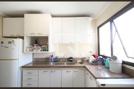 Apartamento à venda com 100m², 3 quartos e 2 vagas Apartamento à venda com 100m², 3 quartos e 2 vagasCozinha