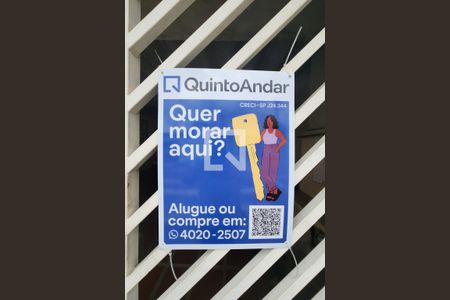 Casa à venda com 304m², 3 quartos e 4 vagas Casa à venda com 304m², 3 quartos e 4 vagasPlaquinha